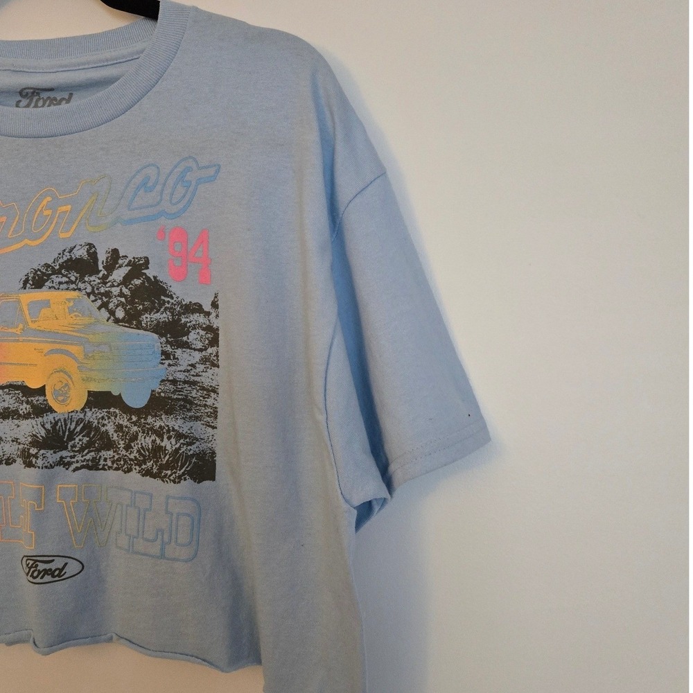Ford Crop Graphic Tee Cotton Blue Y2K Bronco Built Wild Streetwear L‎ NWT - Picture 6 of 7